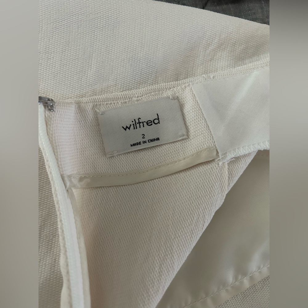 Aritzia Wilfred shorts jumper. - Picture 9 of 9
